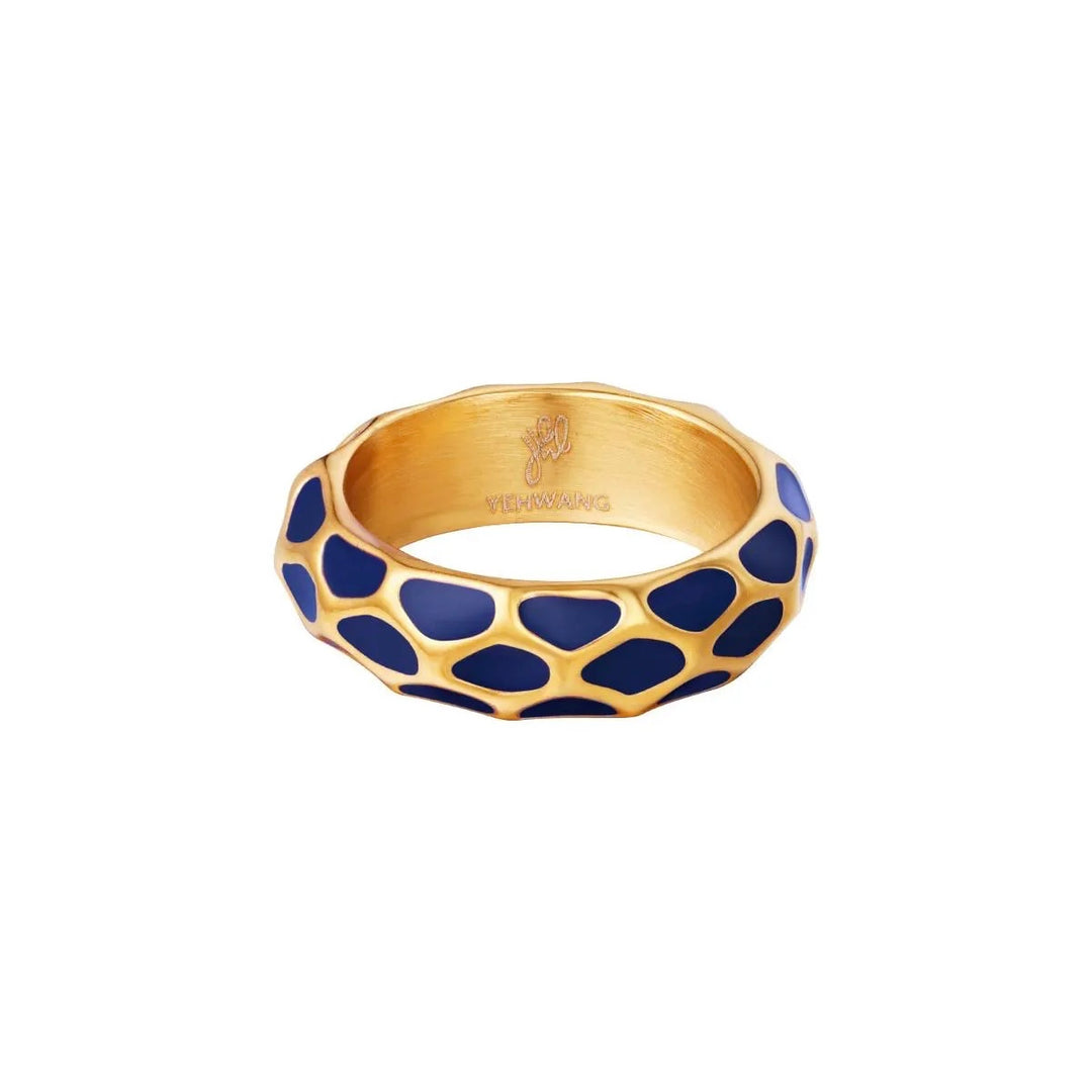 Nessa ring