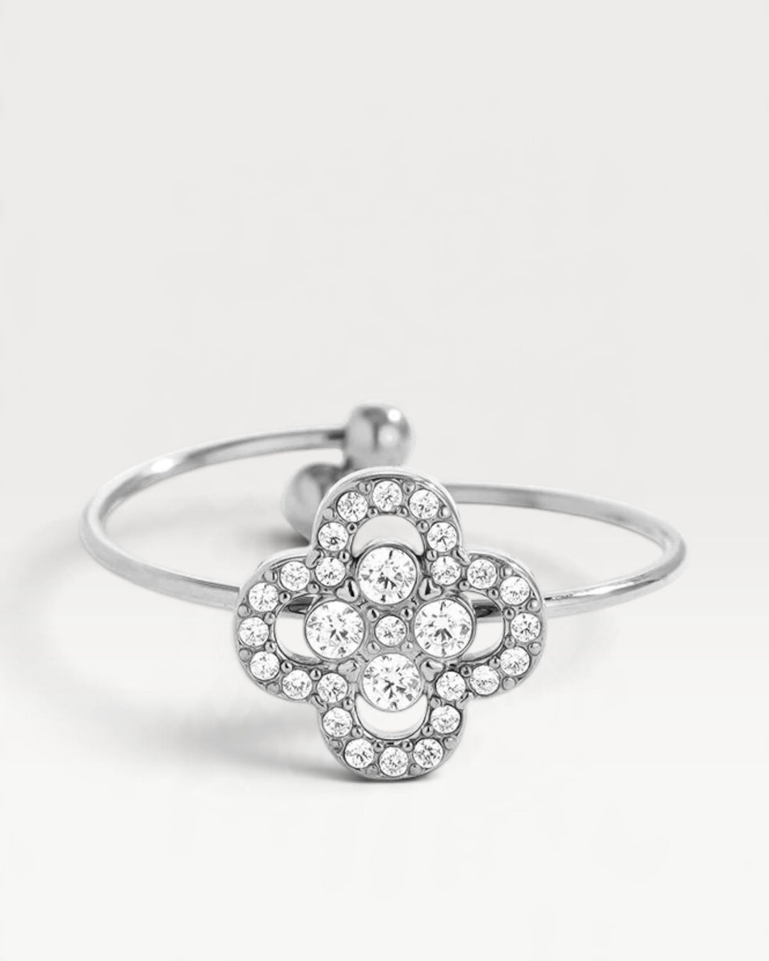 Lilly Ring