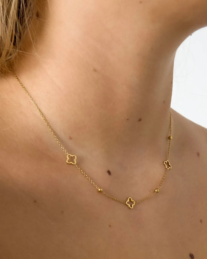Lilly halsband
